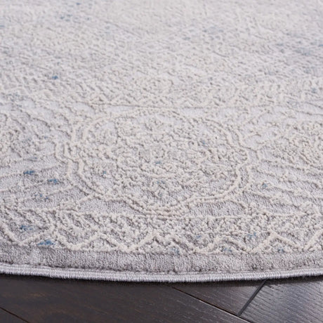 Safavieh Vogue 6'-7" x 6'-7" Rug in Grey / Light Grey