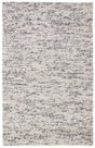 Safavieh Natura 4'-0" x 6'-0" Rug in Grey / Beige