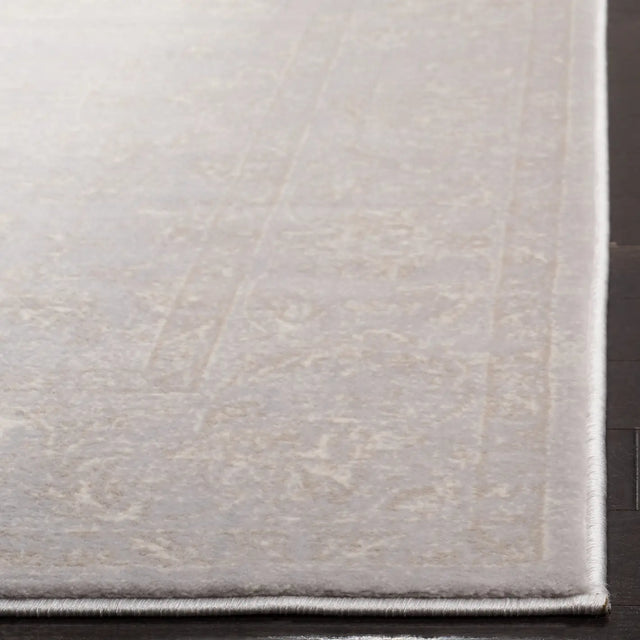 Safavieh Carnegie 4'-0" x 6'-0" Rug in Light Grey / Cream