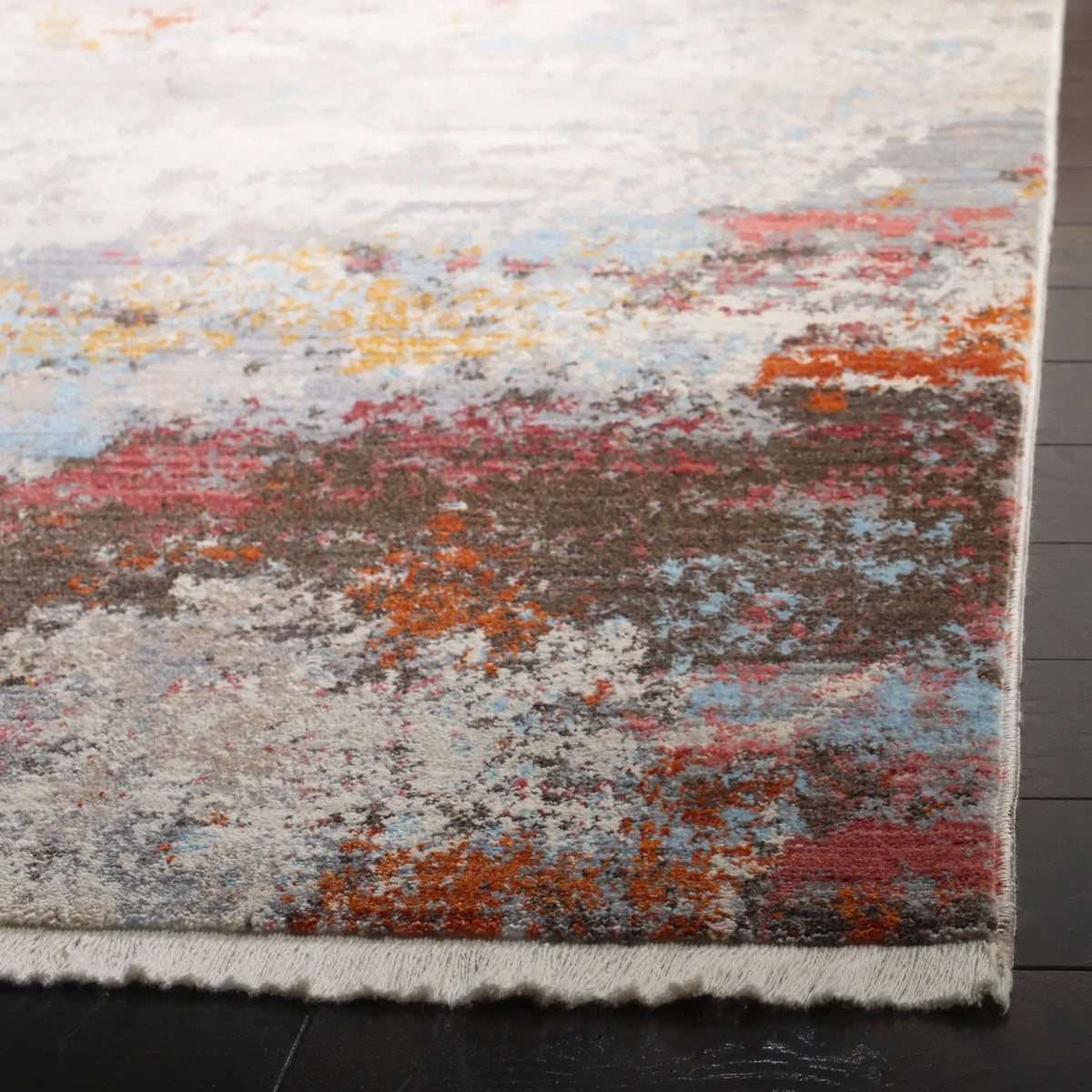 Safavieh Vintage Persian 5'-0" x 7'-6" Rug in Grey / Multi