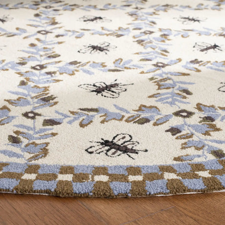 Safavieh Chelsea 5'-6" x 5'-6" Rug in Ivory / Light Blue