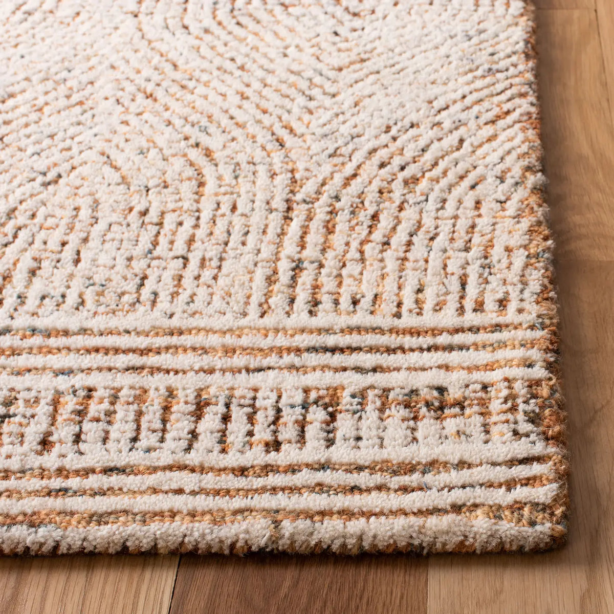 Safavieh Abstract 5'-0" x 8'-0" Rug in Ivory / Rust