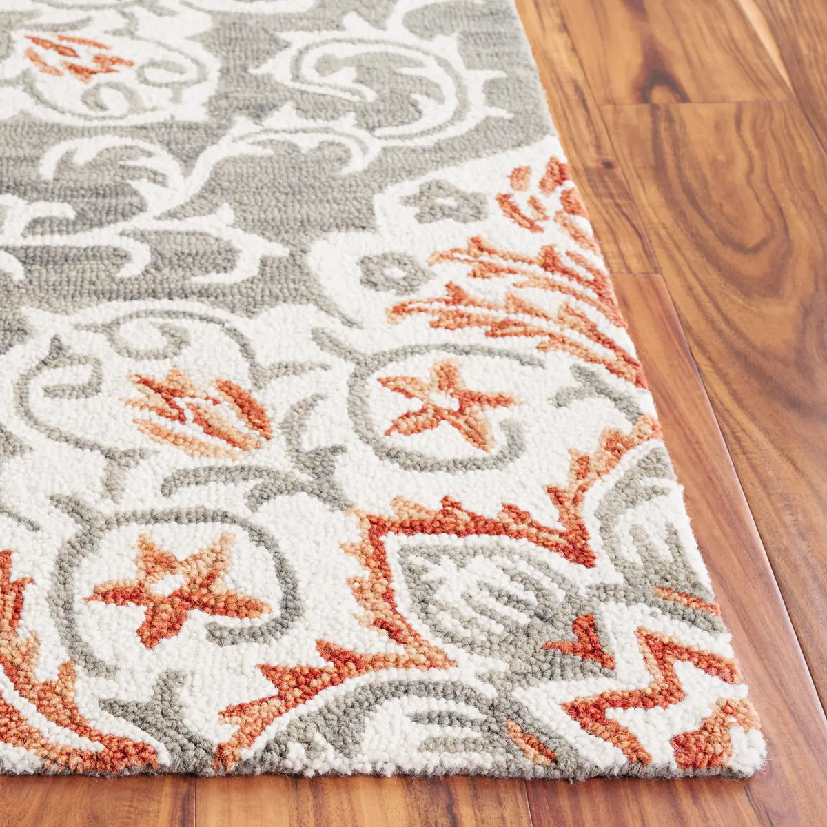 Safavieh Metro 4'-0" x 6'-0" Rug in Grey / Rust