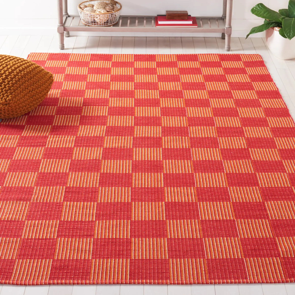 Safavieh Striped Kilim 4'-0" x 6'-0" Rug in Red / Rust