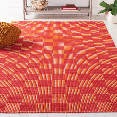 Safavieh Striped Kilim 4'-0" x 6'-0" Rug in Red / Rust