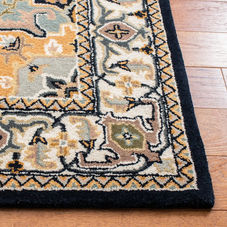 Safavieh Heritage 4'-0" x 6'-0" Rug in Navy / Ivory