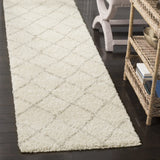 Safavieh Arizona Shag 2'-3" x 10'-0" Rug in Ivory / Beige