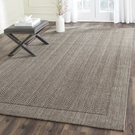 Safavieh Palm Beach 6'-0" x 9'-0" Rug in Silver
