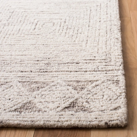 Safavieh Abstract 5'-0" x 8'-0" Rug in Ivory / Grey