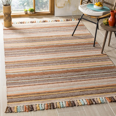 Safavieh Montauk 5'-0" x 8'-0" Rug in Brown / Multi
