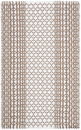 Safavieh Montauk 3'-0" x 5'-0" Rug in Taupe / Ivory