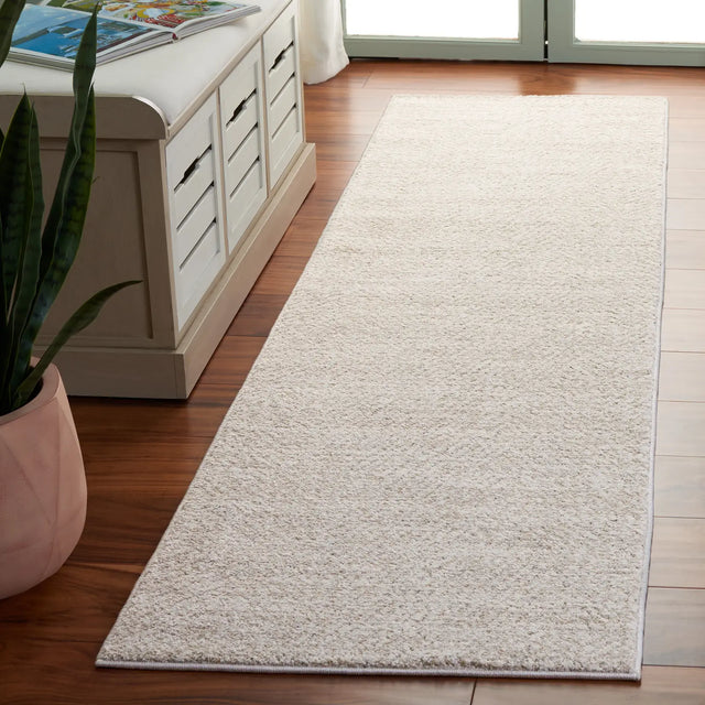 Safavieh Northport 2'-2" x 8'-0" Rug in Ivory / Beige