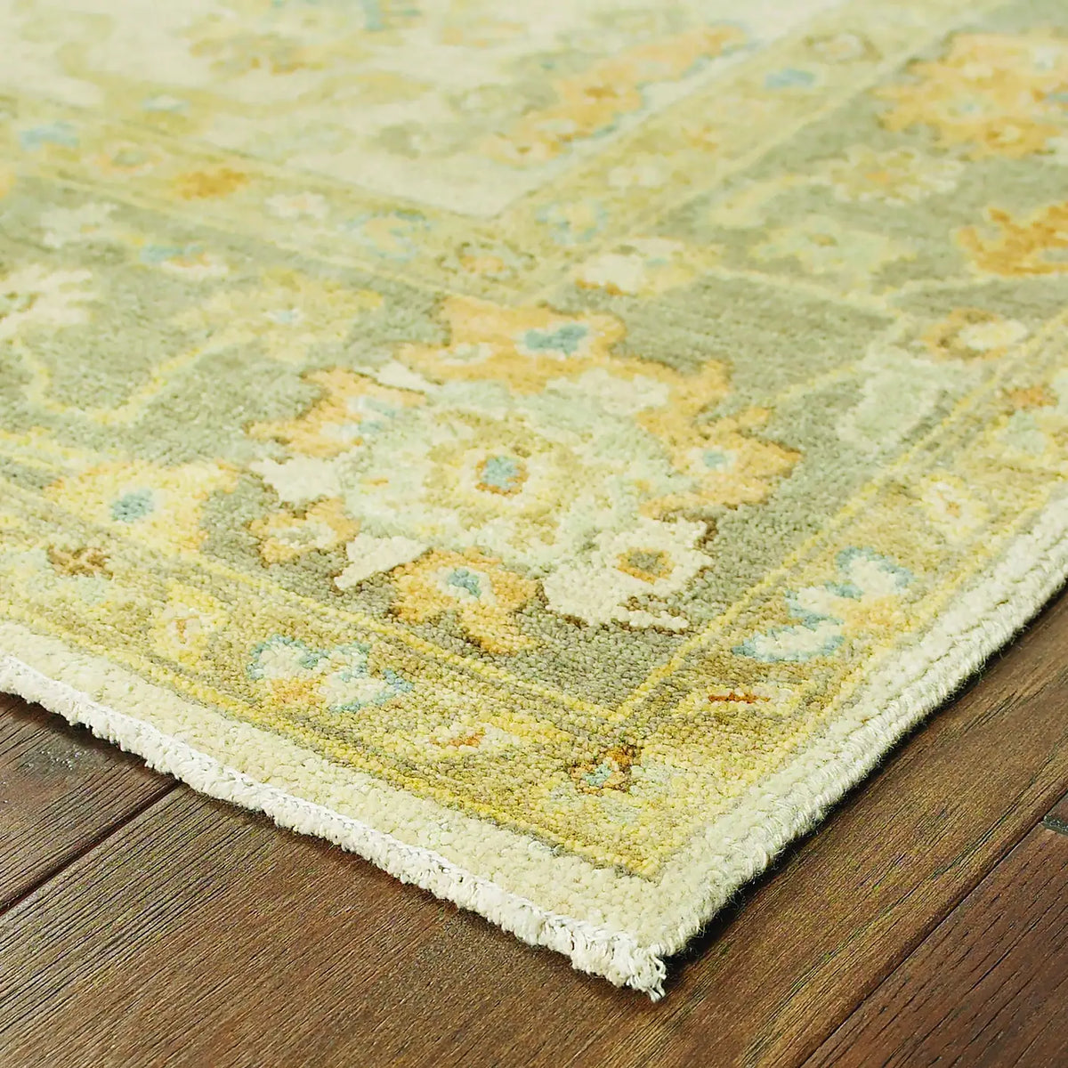 Oriental Weavers Sphinx Palace 10307 Beige / Grey Rugs - corner detail