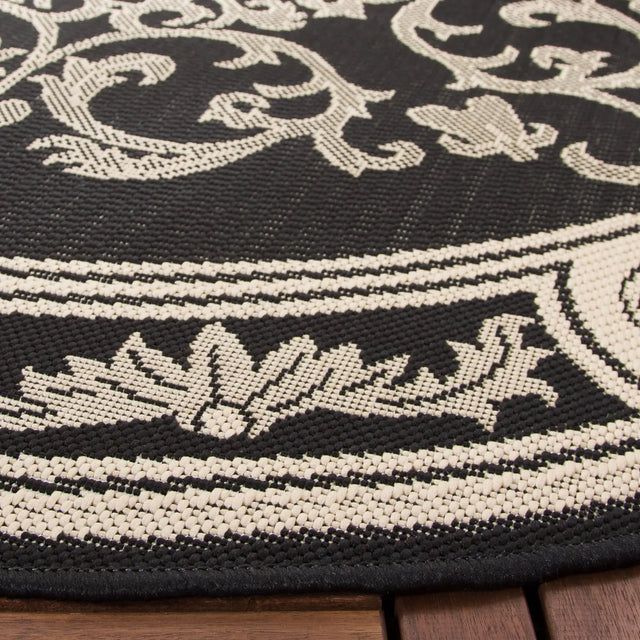 Safavieh Courtyard 5'-3" x 5'-3" Rug in Black / Sand