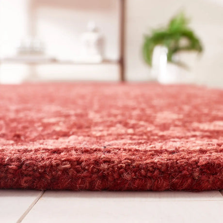Safavieh Dip Dye 4'-0" x 6'-0" Rug in Red