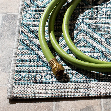 Safavieh Courtyard 4'-0" x 5'-7" Rug in Grey / Teal
