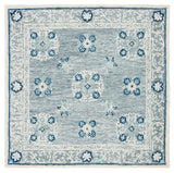 Safavieh Suzani 6'-0" x 6'-0" Rug in Grey / Ivory