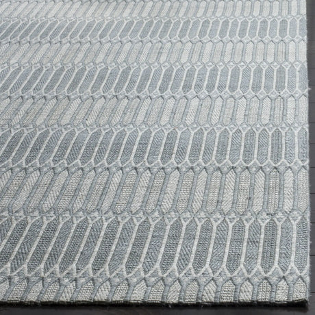 Safavieh Marbella 5'-0" x 8'-0" Rug in Silver