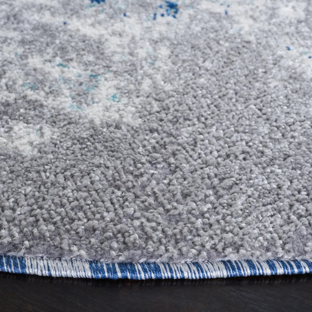 Safavieh Aston 6'-7" x 6'-7" Rug in Grey / Blue