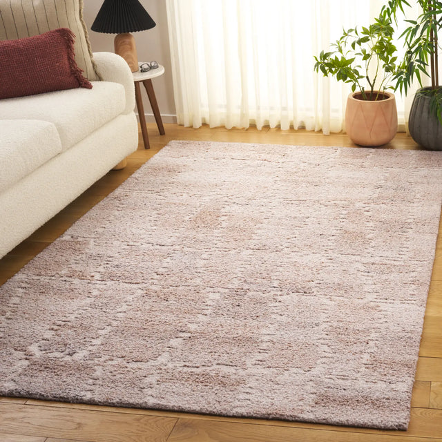 Safavieh Harvest 4'-0" x 6'-0" Rug in Beige