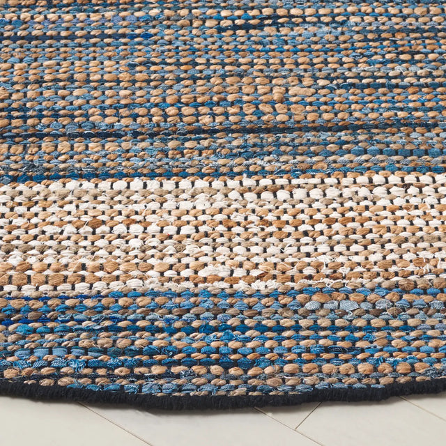 Safavieh Cape Cod 6'-0" x 6'-0" Rug in Light Blue