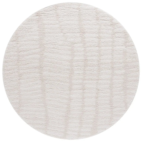 Safavieh Rumi Shag 6'-7" x 6'-7" Rug in Ivory / Light Beige