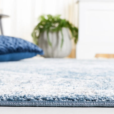 Safavieh Layla 4'-5" x 6'-5" Rug in Ivory Grey / Blue