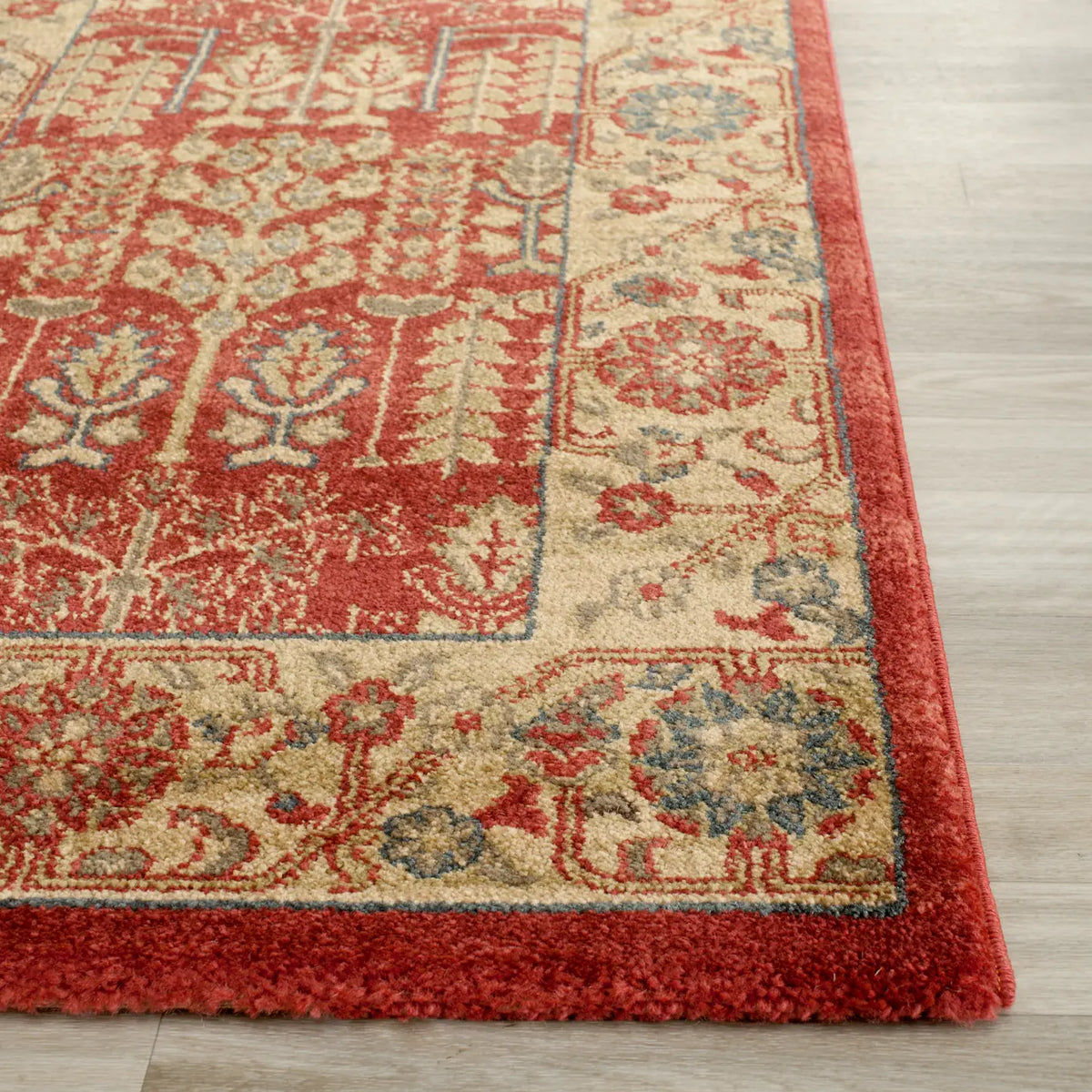 Safavieh Mahal 2'-2" x 10'-0" Rug in Red / Natural