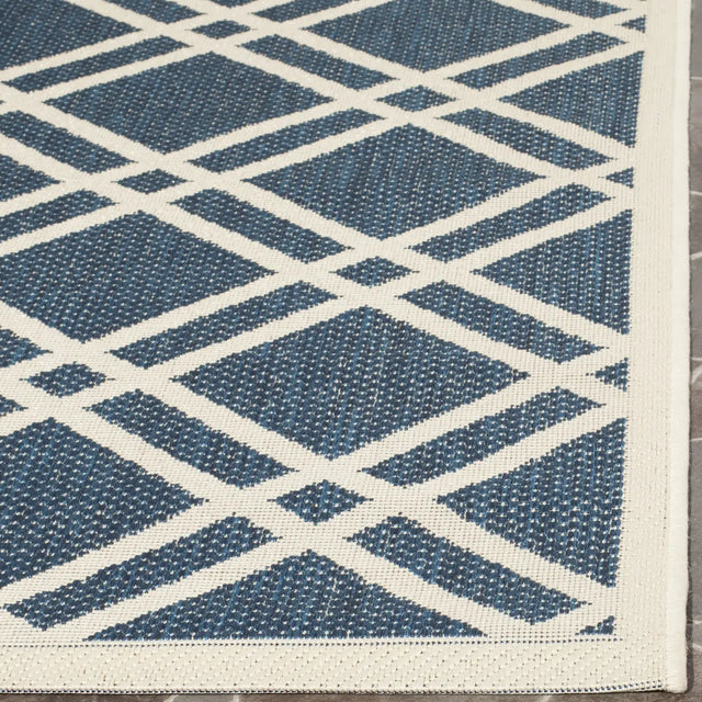 Safavieh Courtyard 4'-0" x 5'-7" Rug in Navy / Beige
