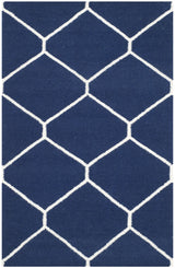 Safavieh Dhurries 2'-6" x 4'-0" Rug in Navy / Ivory