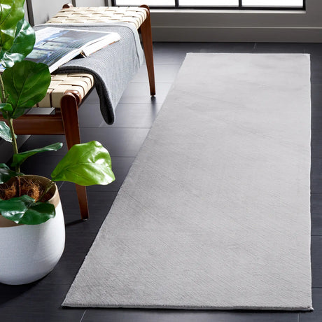 Safavieh Faux Rabbit Fur 2'-3" x 8'-0" Rug in Silver