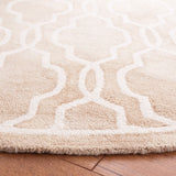 Safavieh Dip Dye 5'-0" x 5'-0" Rug in Beige / Ivory