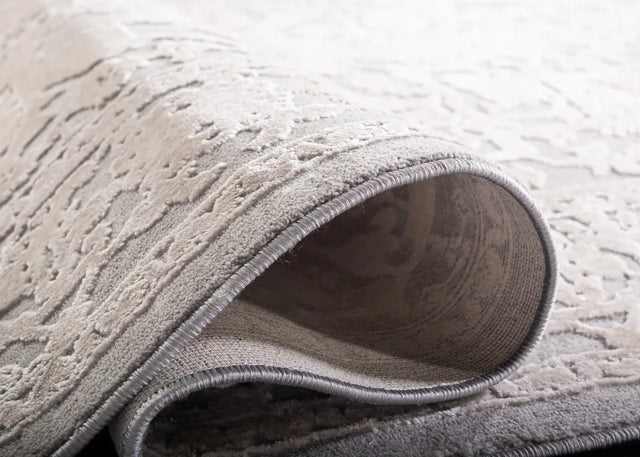 Safavieh Reflection 4'-0" x 6'-0" Rug in Light Grey / Cream