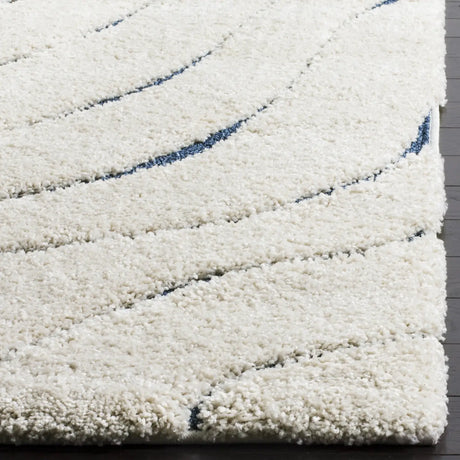Safavieh Florida Shag 5'-3" x 7'-6" Rug in Cream / Blue