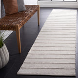 Safavieh Kilim 2'-3" x 9'-0" Rug in Light Grey / Ivory