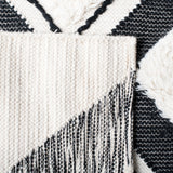 Safavieh Natura 4'-0" x 6'-0" Rug in Ivory / Black
