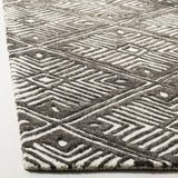 Safavieh Cambridge 4'-0" x 6'-0" Rug in Ivory / Charcoal