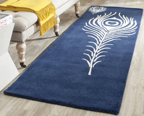 Safavieh Soho 2'-6" x 8'-0" Rug in Navy / Ivory
