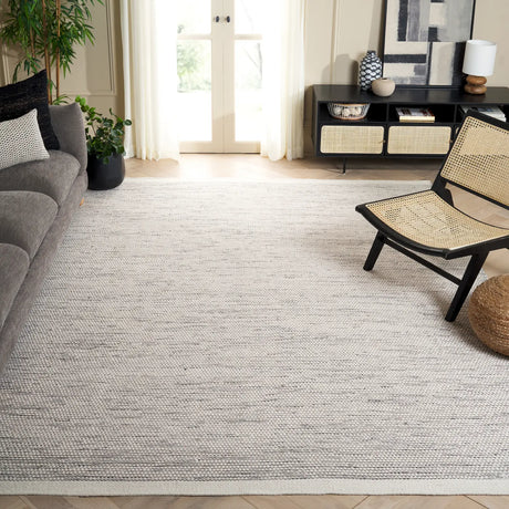 Safavieh Vermont 10'-0" x 14'-0" Rug in Ivory / Black