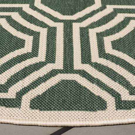 Safavieh Courtyard 5'-3" x 5'-3" Rug in Dark Green / Beige