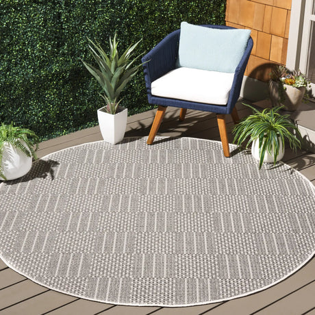 Safavieh Sisal All-Weather 6'-7" x 6'-7" Rug in Grey / Ivory