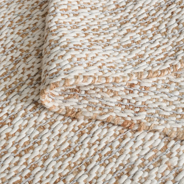 Safavieh Natural Fiber 4'-0" x 6'-0" Rug in Natural / Silver