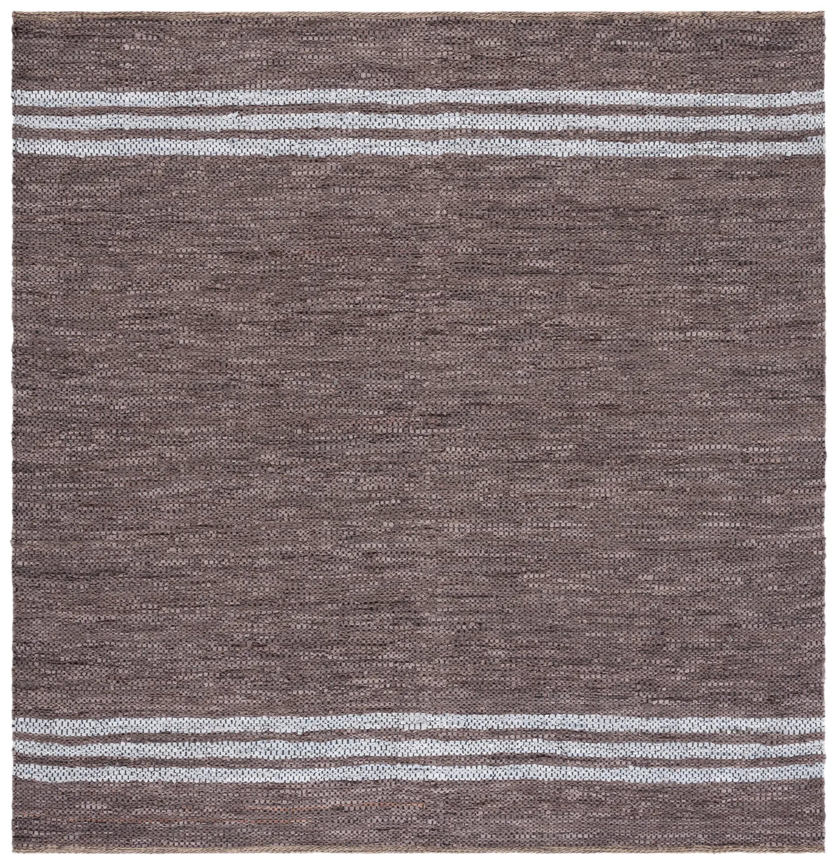 Safavieh Vintage Leather 7'-0" x 7'-0" Rug in Silver / Ivory