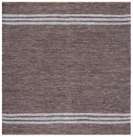 Safavieh Vintage Leather 7'-0" x 7'-0" Rug in Silver / Ivory