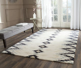 Safavieh Soho 5'-0" x 8'-0" Rug in Ivory / Dark Grey