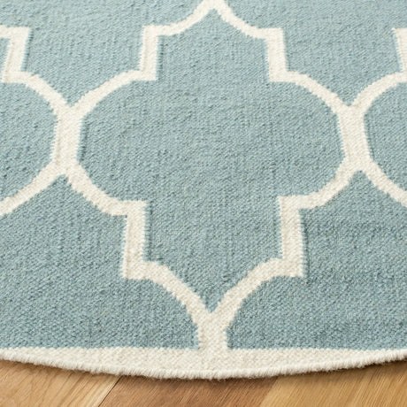 Safavieh Dhurries 6'-0" x 6'-0" Rug in Light Blue / Ivory