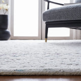 Safavieh Metro 4'-0" x 6'-0" Rug in Ivory / Red