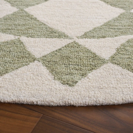 Safavieh Ebony 6'-0" x 6'-0" Rug in Green / Ivory