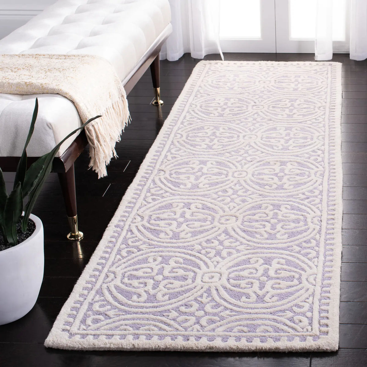 Safavieh Cambridge 2'-6" x 12'-0" Rug in Lavander / Ivory