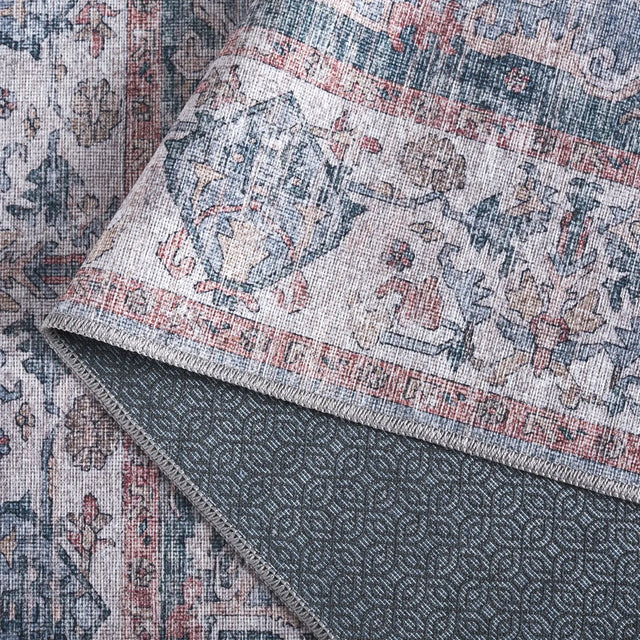 Safavieh Vintage Heriz 800 5'-3" x 7'-6" Rug in Blue / Beige